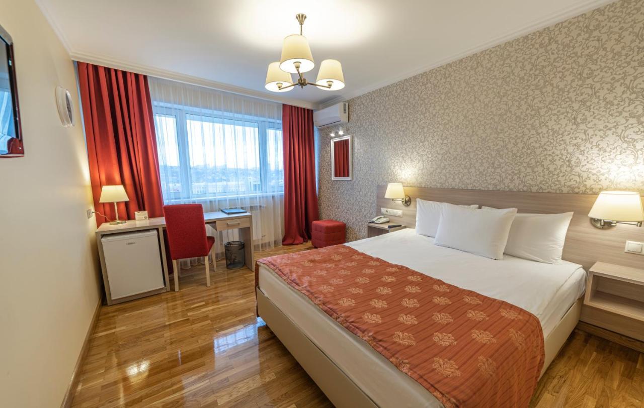 Hotel Krasnojarsk Zewnętrze zdjęcie