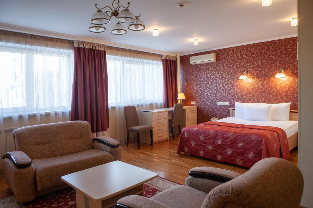 Hotel Krasnojarsk Zewnętrze zdjęcie