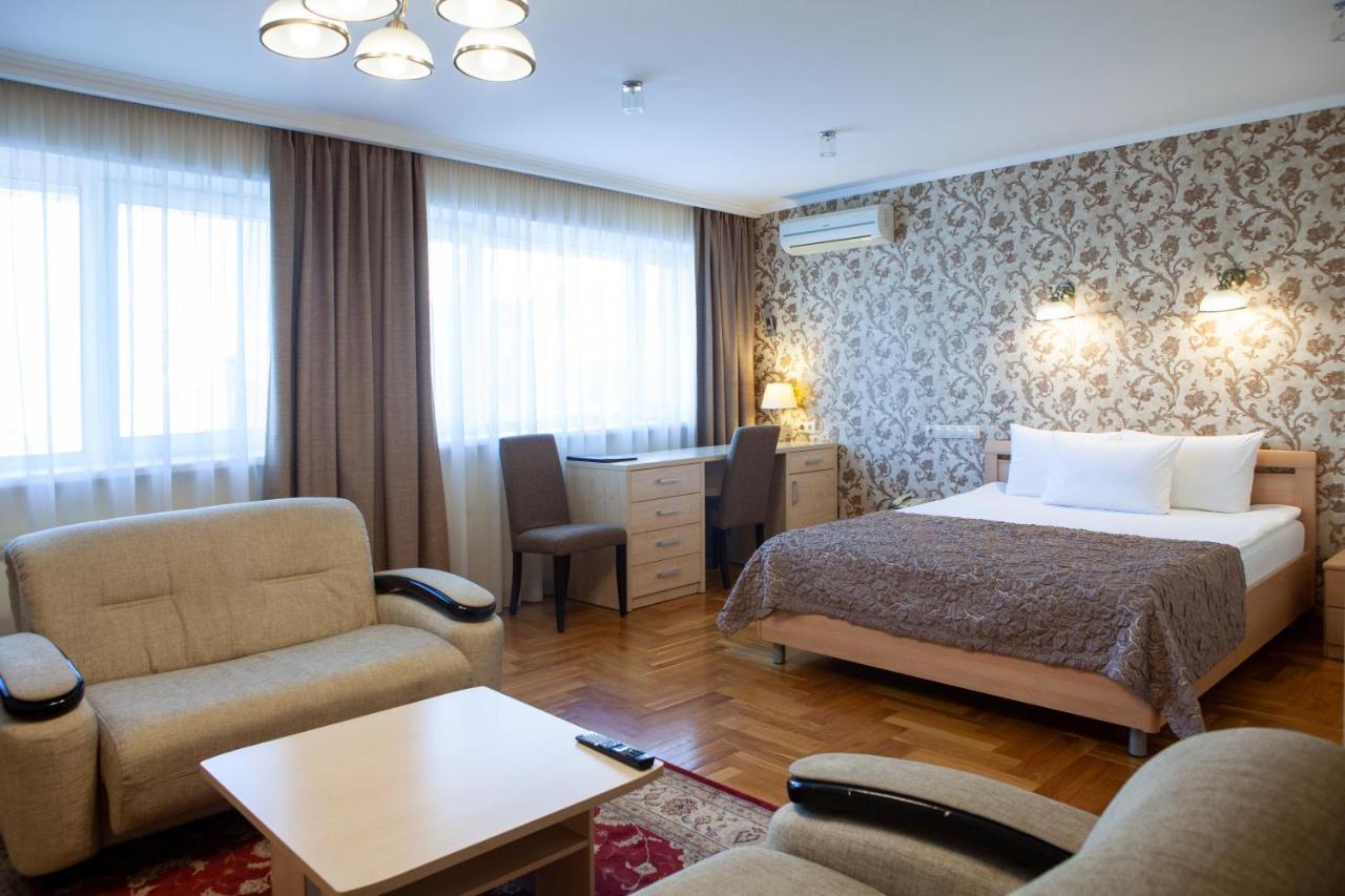 Hotel Krasnojarsk Zewnętrze zdjęcie