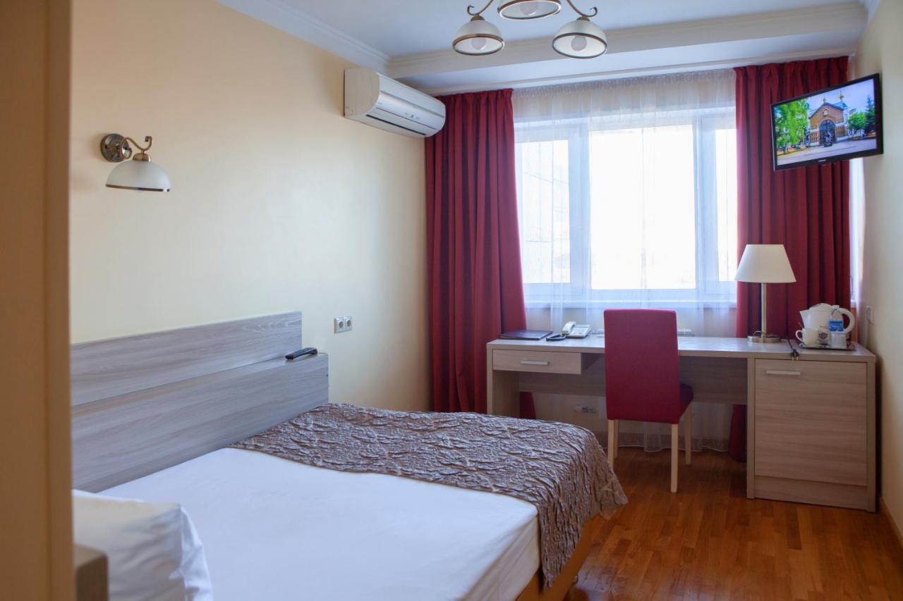 Hotel Krasnojarsk Zewnętrze zdjęcie