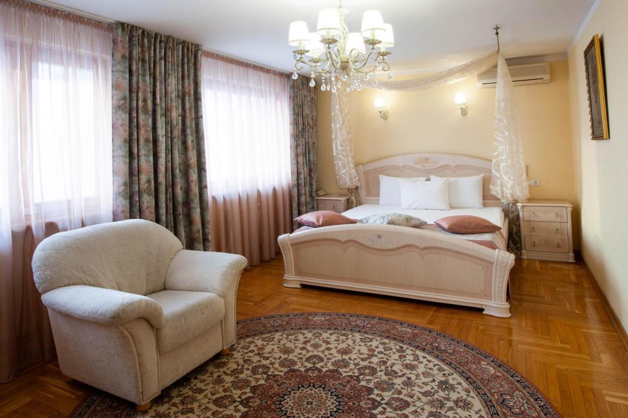 Hotel Krasnojarsk Zewnętrze zdjęcie